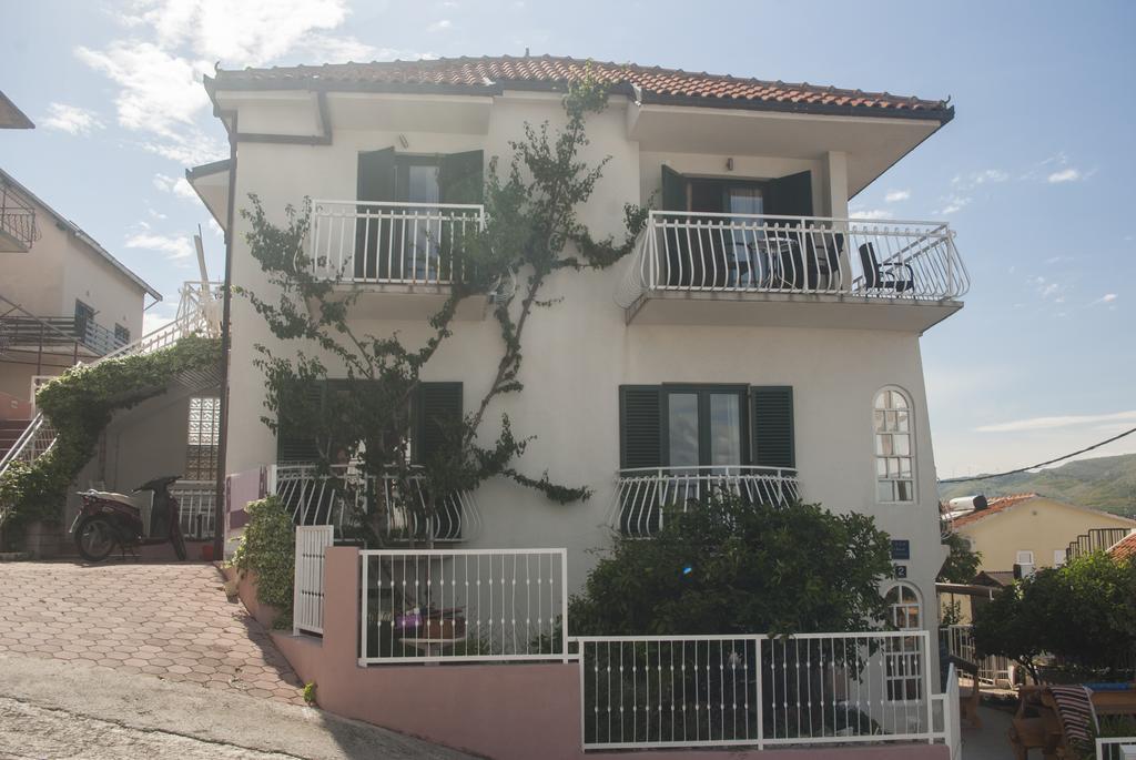 Apartments Vongula Trogir Eksteriør billede